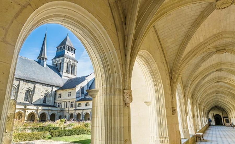 Studio La Grange Fontevraud-l'Abbaye Exterior photo